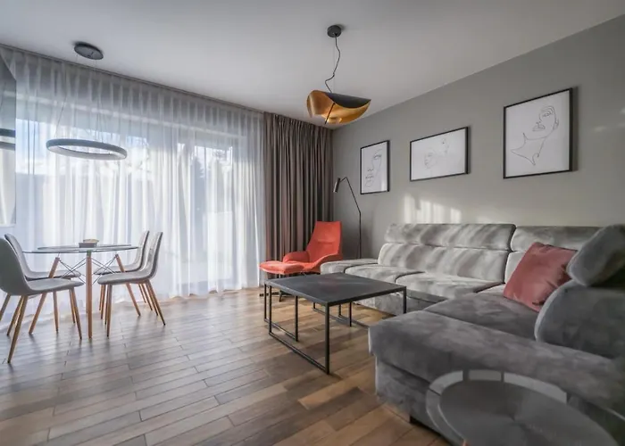 Stonehill24 - & 아파트 스클라르스카포렘바