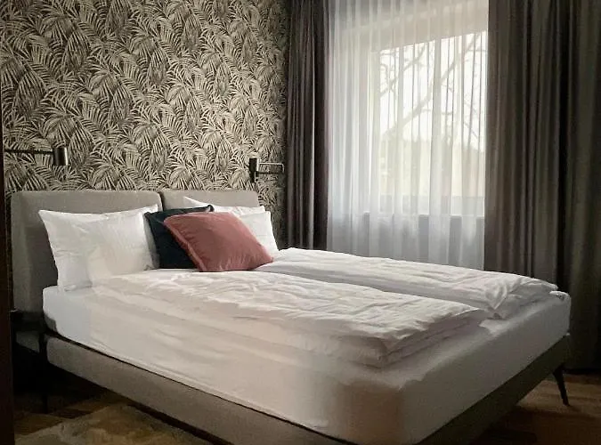 Stonehill24 - & 스클라르스카포렘바