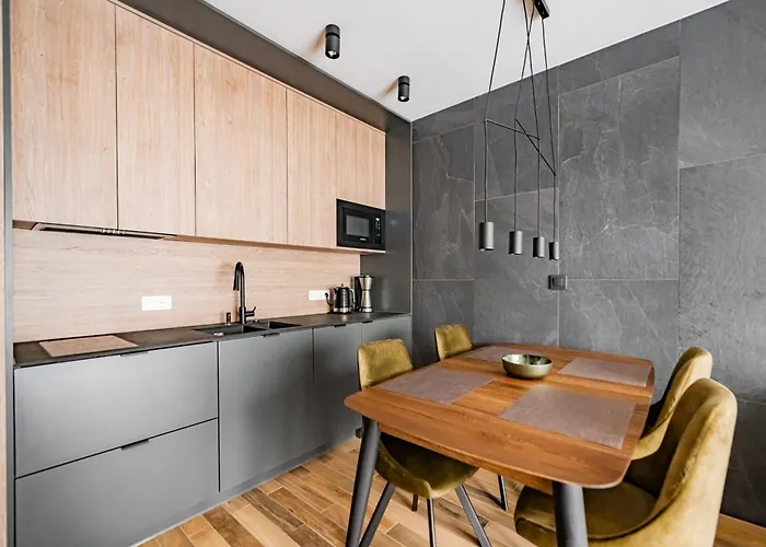 Stonehill24 - & * 스클라르스카포렘바