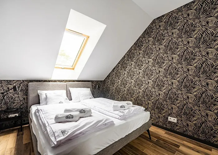 Stonehill24 - & 스클라르스카포렘바